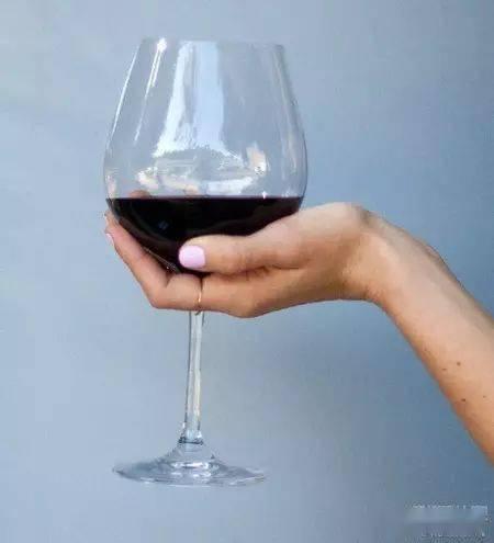 大杯中杯搞笑,一场欢乐的饮品盛宴